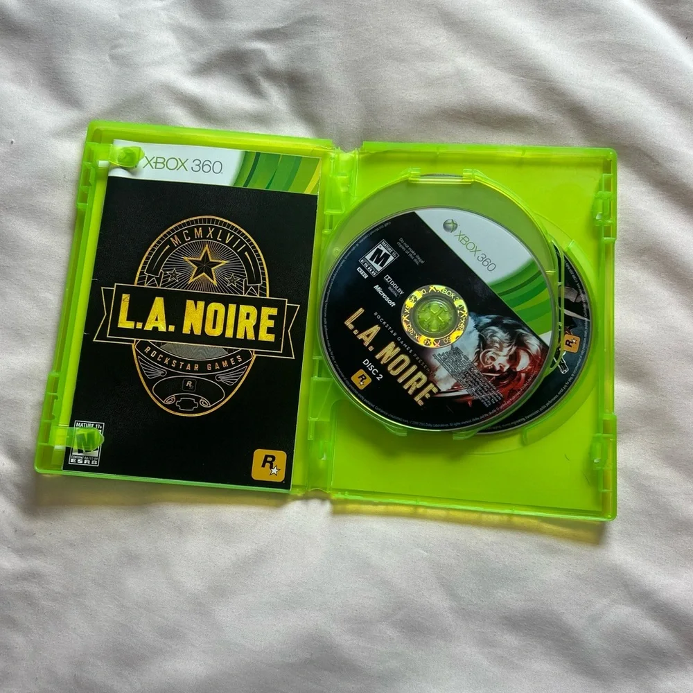 Xbox 360 L.A. Noire - 3-Disc Set - Good Condition